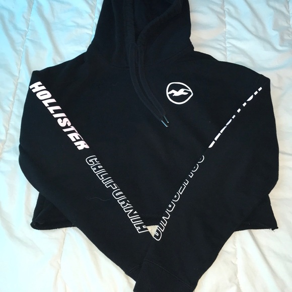 Hollister Black white and pink cropped sweatshirt - Picture 1 of 2